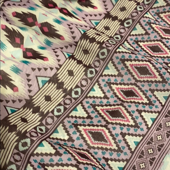 LF NWT purple high low - Picture 6 of 6